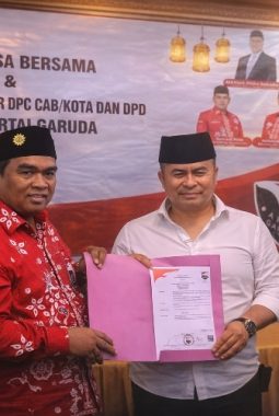H. Hosen Resmi Pimpin DPC, Targetkan Partai Garuda Jadi Kekuatan Baru di Sampang