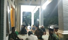 Ngaji Sambil Ngopi, Tradisi Rutin Anjang Sana Majelis Ta’lim Raudhatul Jannah di Desa Kembiritan