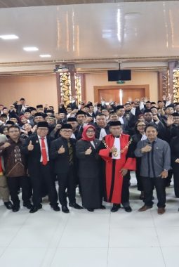 Momen Bersejarah! 12 Advokat PERSADIN Resmi Disumpah, Siap Bela Hak dan Keadilan Masyarakat